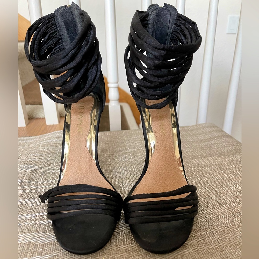Heels - Picture 2 of 3